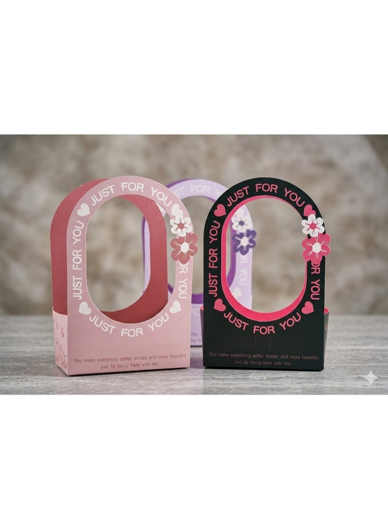 شنطة هدايا حقيبة هدايا أنيقة على شكل سلة زهور  مصنوعة من ورق مقوى مع كارت معايدة شنطه للهدايا والزهور عدد 1 - Image 3