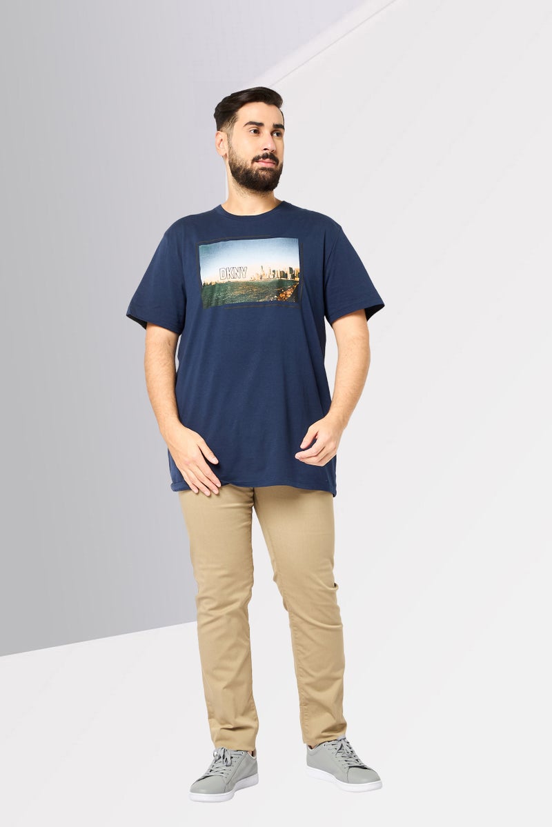 DKNY Men Crew Neck Short Sleeve Graphic Print T-Shirt, Navy - Image 2