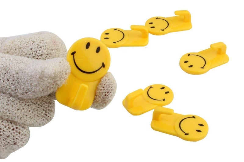 ADICTUM ADICTUM Smiley Hook for Wall Hanging Coat Belt Scarf Cloth Key and Any Other Small Item 1 pic  - Image 3