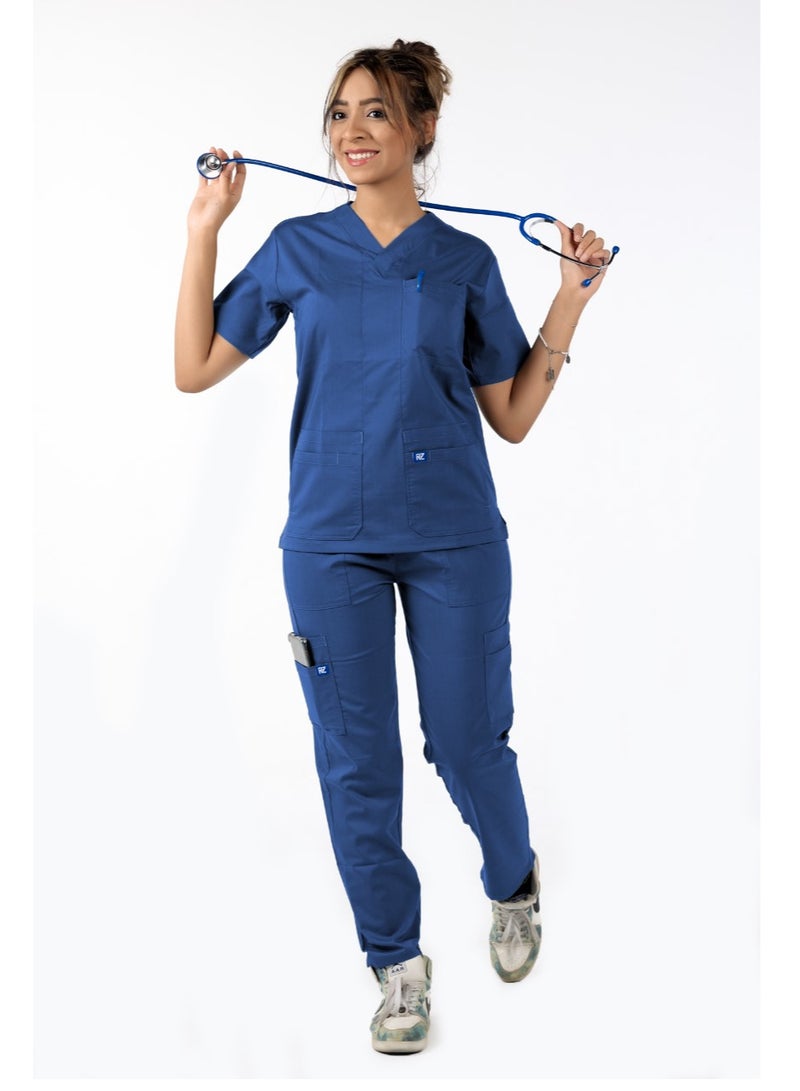 RZ Women's medical scrub in petroleum color, made of a high-quality blend of lycra and polyester. It is extremely soft and comfortable, making it ideal for medical environments. It consists of two pieces and provides excellent flexibility for movement throughout the day.  - Image 2