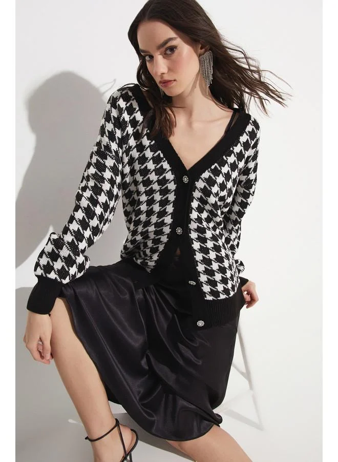 JUNE June Houndstooth Patterned Stoned Cardigan Black - White
