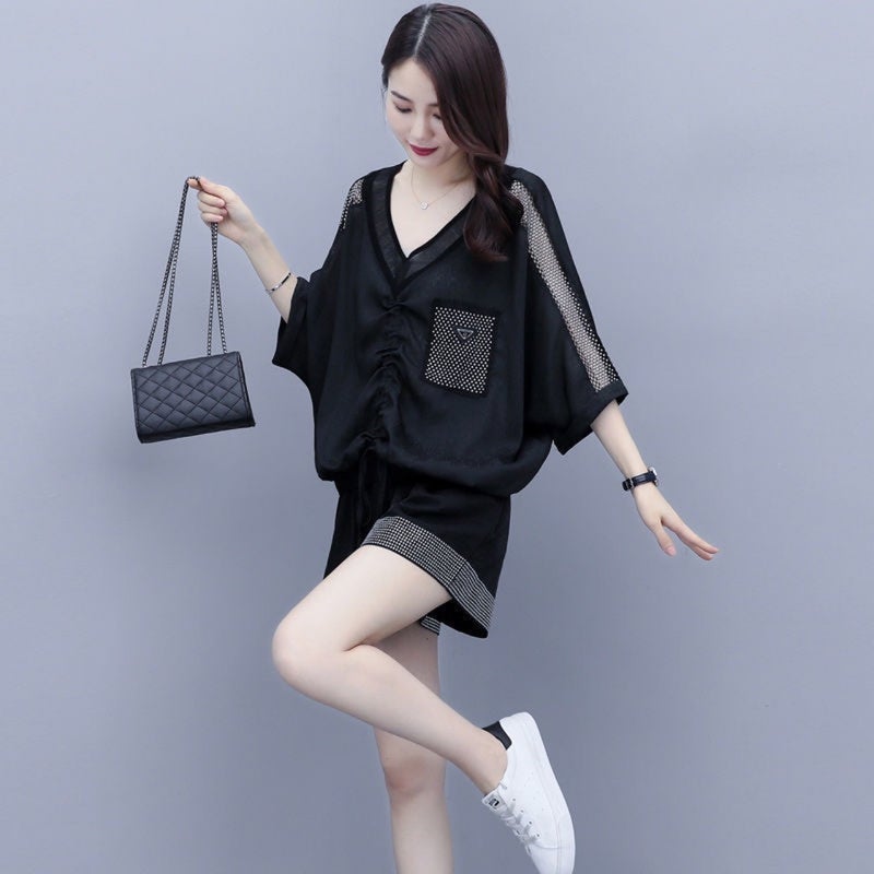 European station casual sports shorts suit womens 2022 summer new slimming plus size student western style two-piece suit fashion Black  - Image 1
