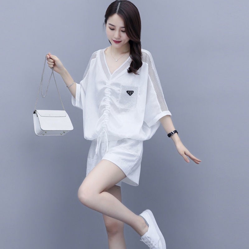 European station casual sports shorts suit womens 2022 summer new slimming plus size student western style two-piece suit fashion Black  - Image 2