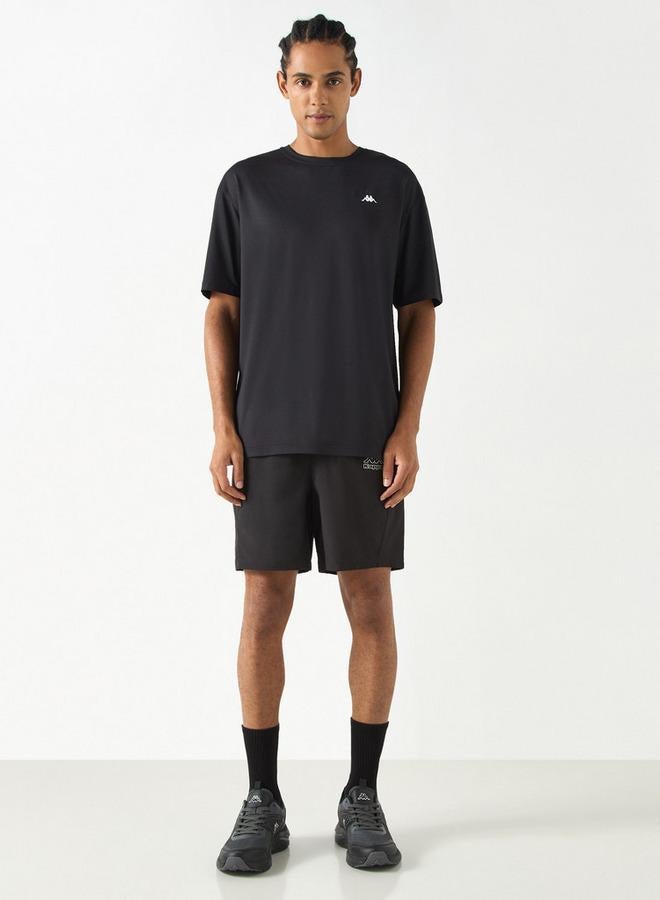 كابا شورت بخصر مطاطي وجيوب وطبعات شعار من كابا - Image 2