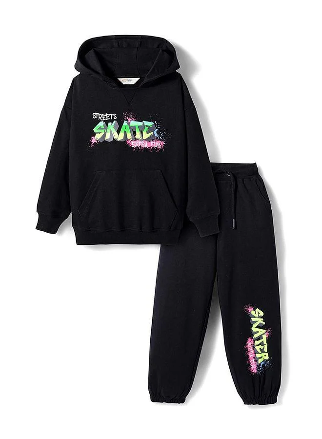 Primo Gino Primo Gino 100% Cotton French Terry Oversized Drop Shoulder Full Sleeves Hoodie With Print At Chest And Oversized Jogger Co-ords Set - Black
