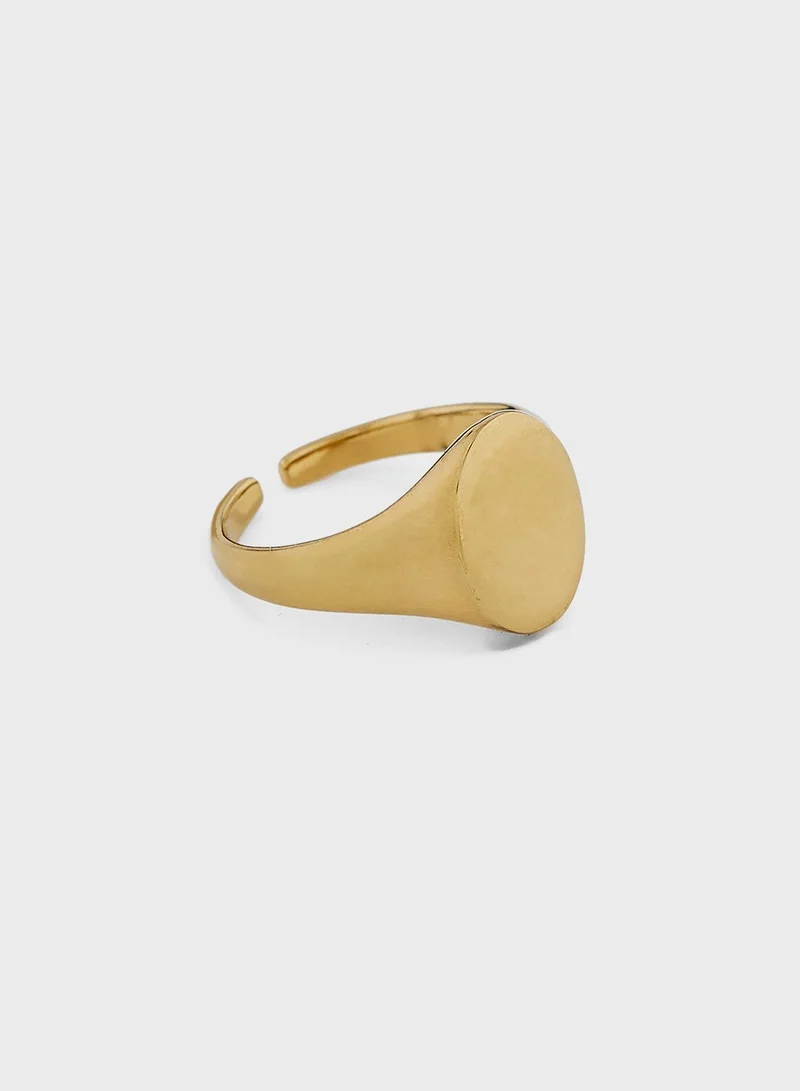 ليدي موف YVONNE SIGNET RING
