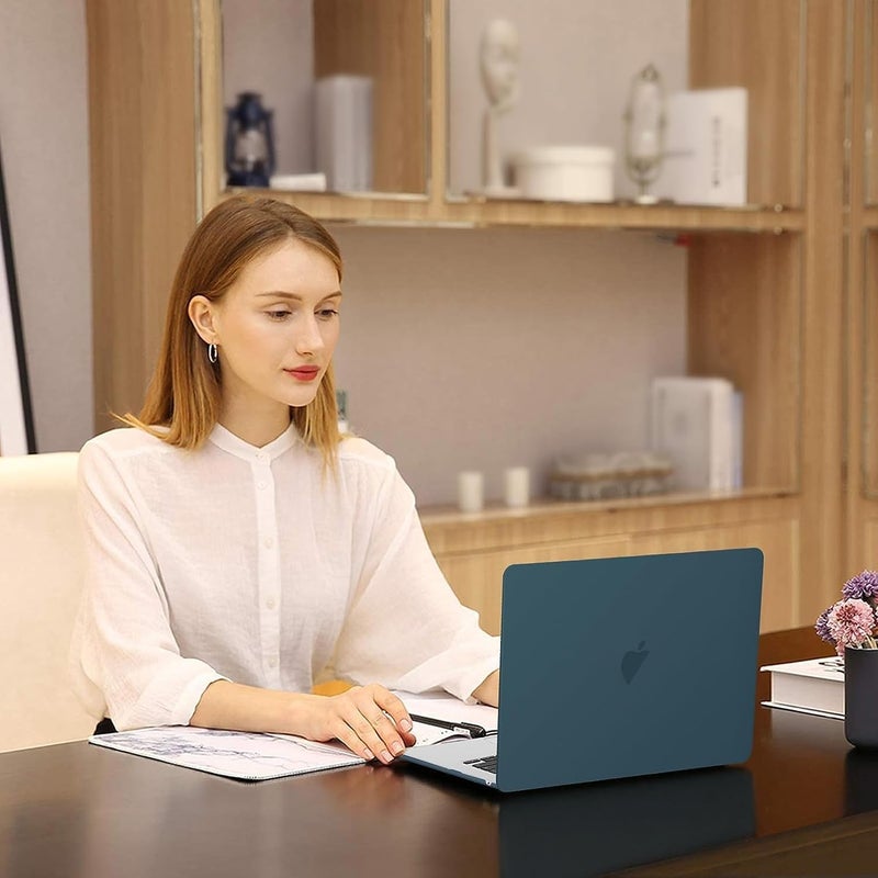 Moca حافظة MOCA متوافقة مع ماك بوك إير 15 بوصة 2025 2024 2023 إصدار M4 A3241 M3 A3114 M2 A2941 شاشة ريتينا السائلة مع خاصية التعرف على بصمة الإصبع، غلاف صلب بلاستيكي واقي - Image 3