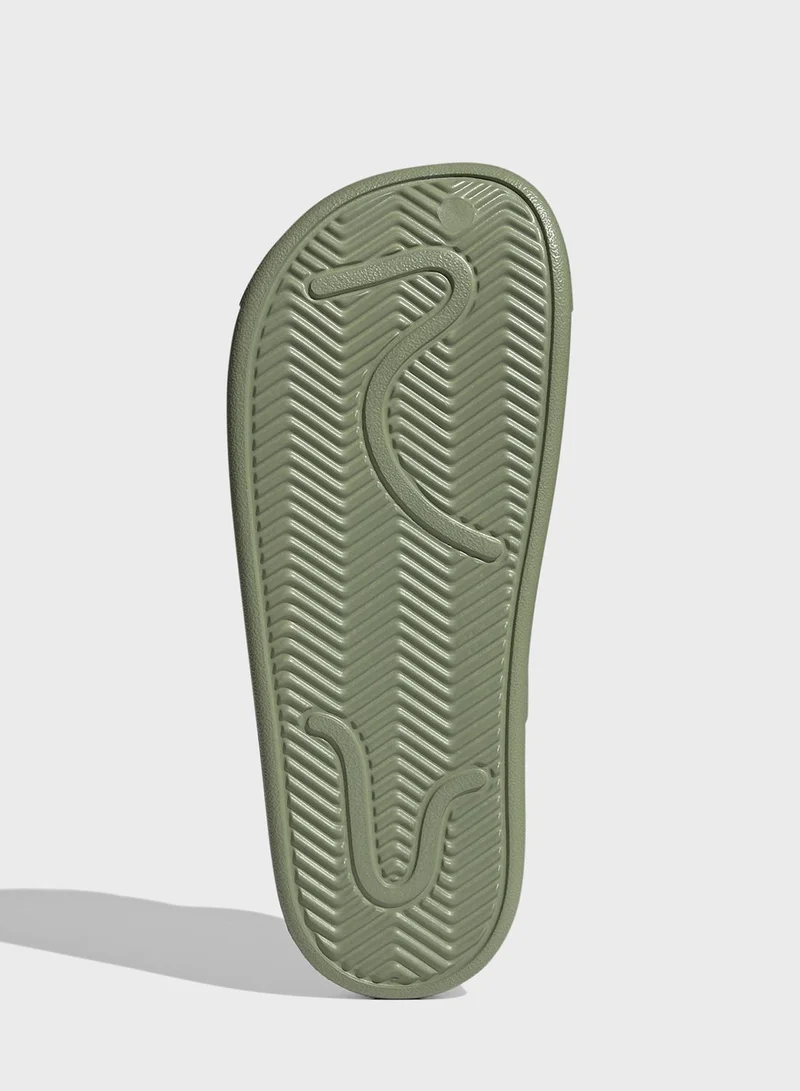 adidas خف أديليت