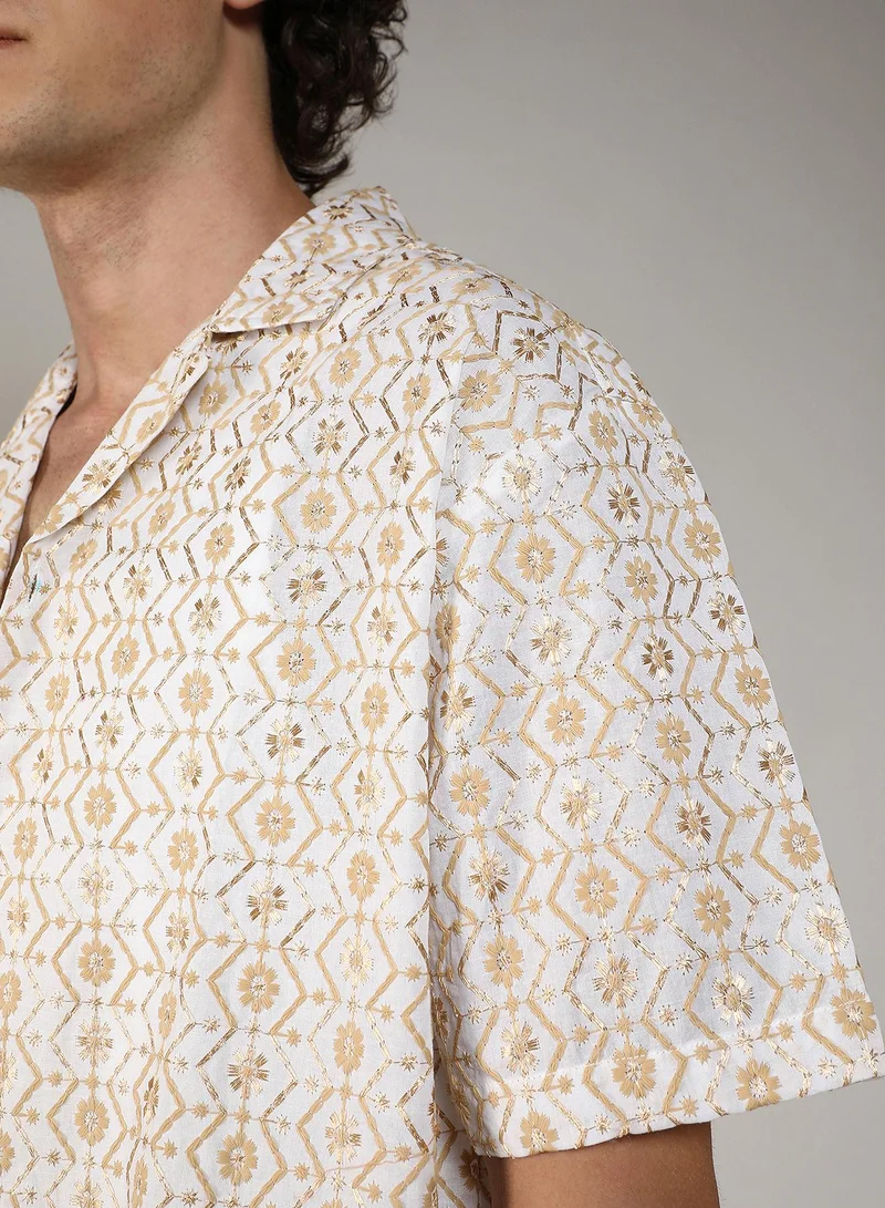 Campus Sutra Men's Off-White & Beige Embroidered Geometric Shirt