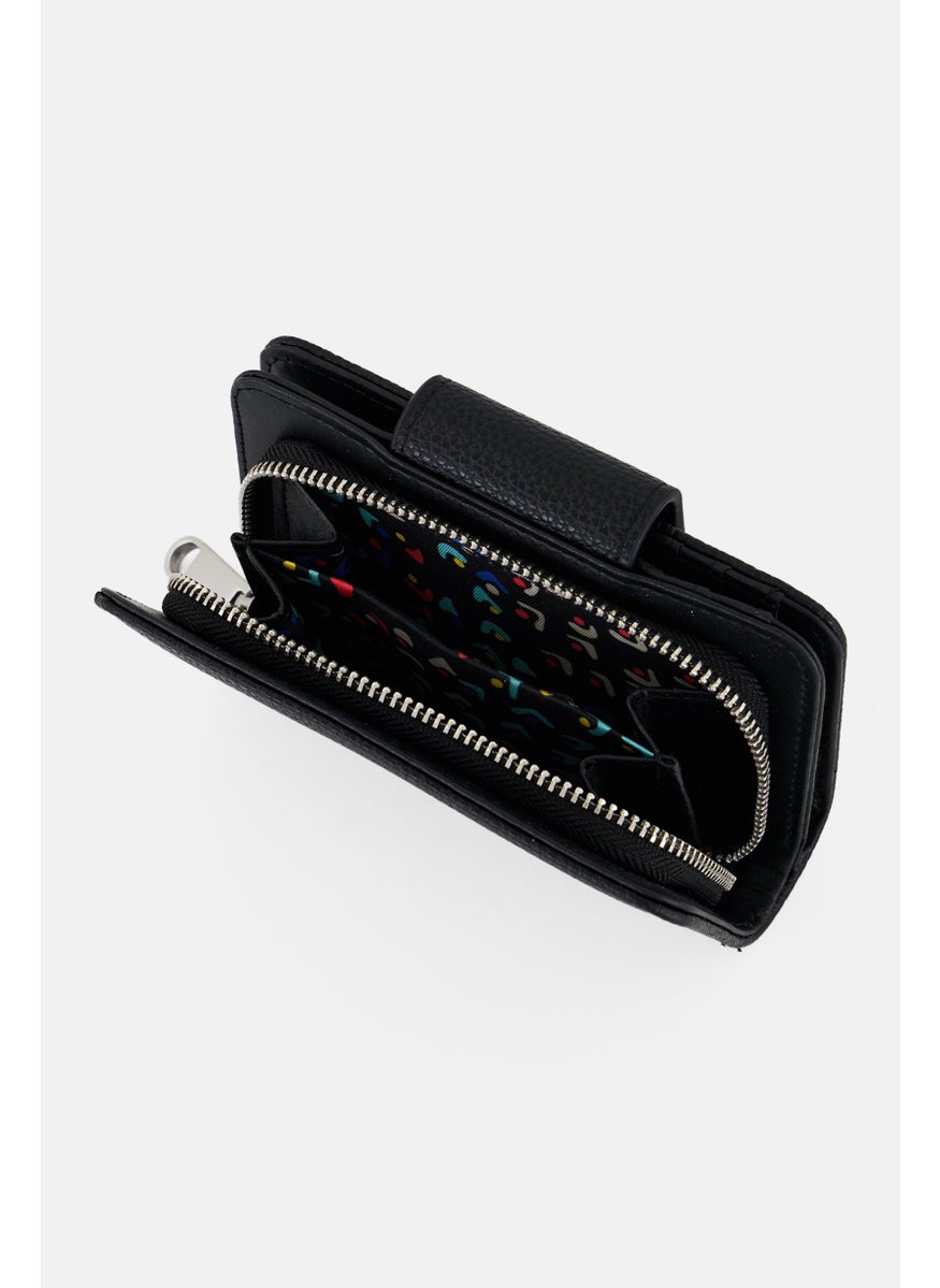 French Connection Women Brand Logo Millie Pebble Fold and Zipper Wallet, Black  - Image 2