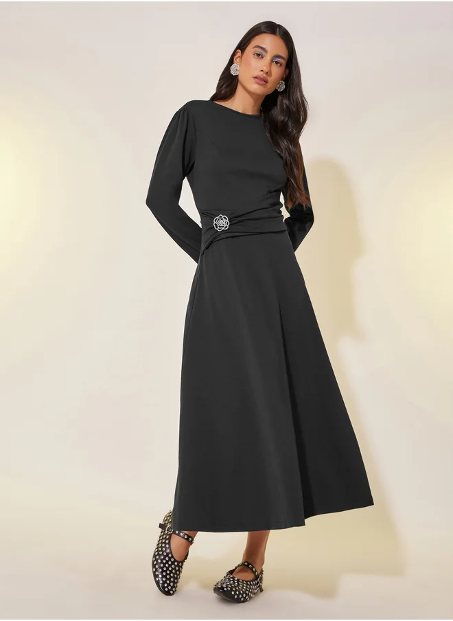ستايلي Embellished Flower Long Sleeves Maxi Dress