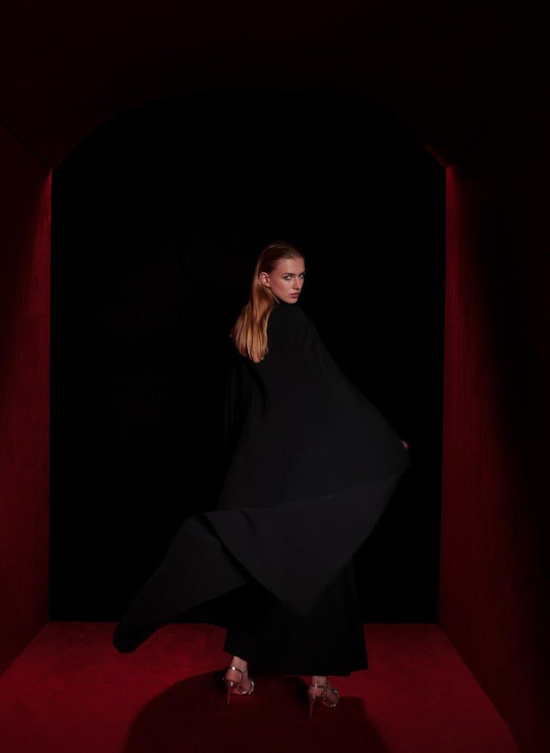 Lichi Fitted maxi dress with floor-length cape - Image 4
