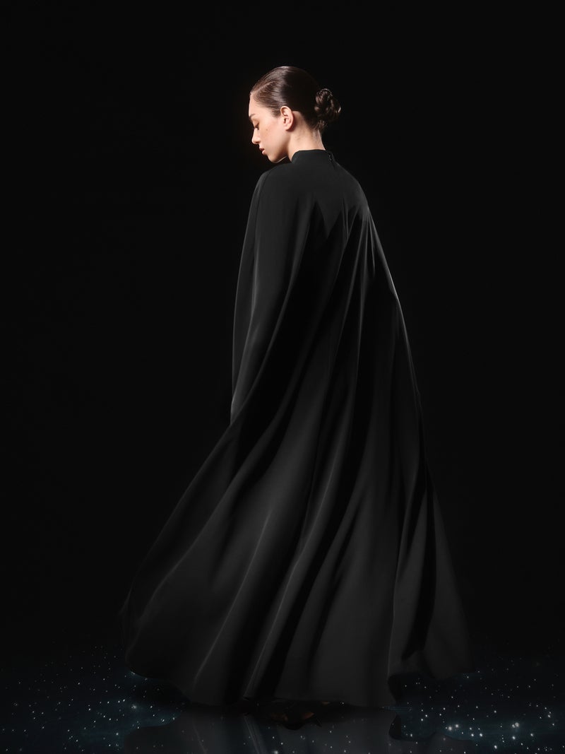Lichi Fitted maxi dress with floor-length cape - Image 4