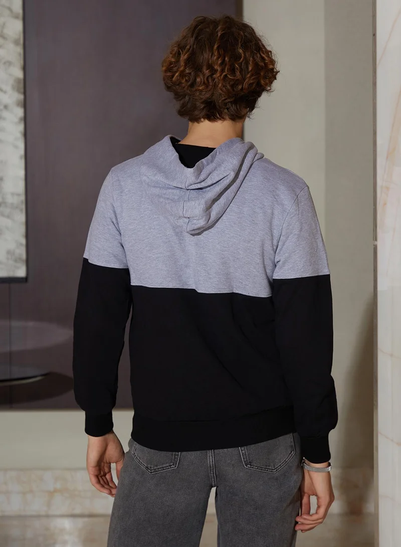 كامبوس سوترا Men's Cloud Grey & Obsidian Black Block Pullover Hoodie