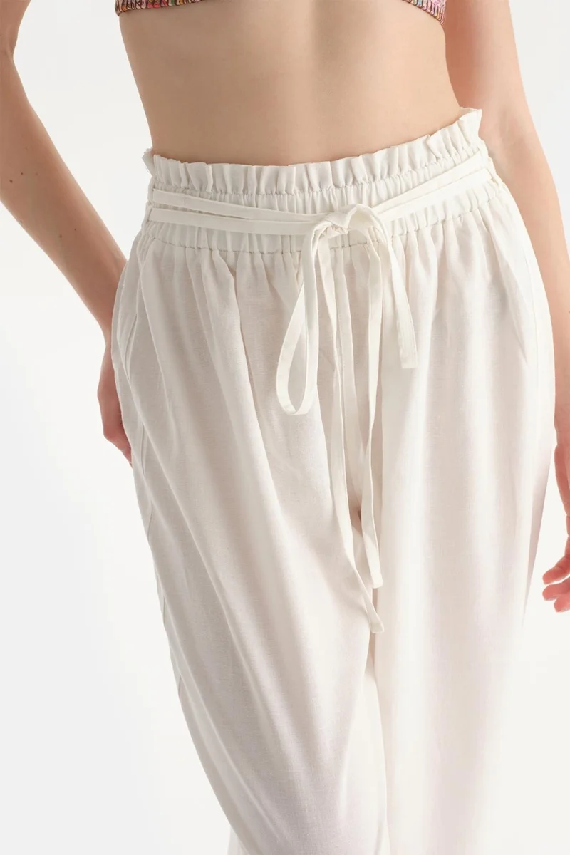 داجي Ecru Trousers
