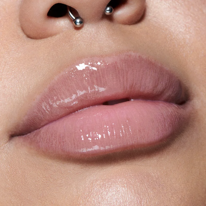 MAC Cosmetics Lipglass Air Non-Sticky Gloss - Behaved