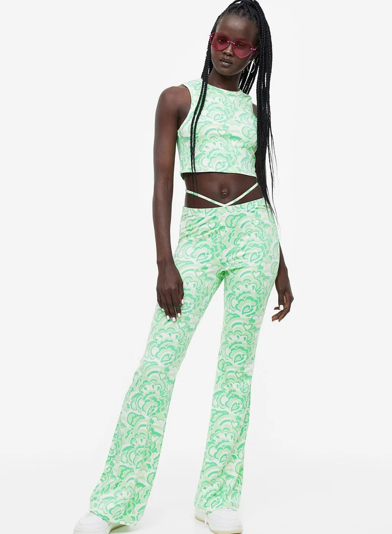 H&M Floral Print Knitted Crop Top