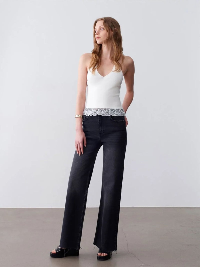 DILVIN Ribbed Lace Halterneck Blouse - Image 4