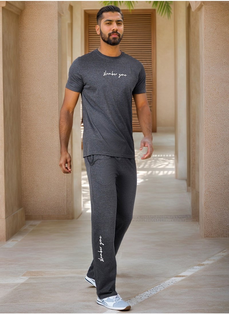 Chest Print Crew Neck T-Shirt and Pyjama Set - pzsku/Z96399B1E3EEED262DBE8Z/45/_/1724056712/67c3f77d-c2b1-4011-b24c-699c9b021748