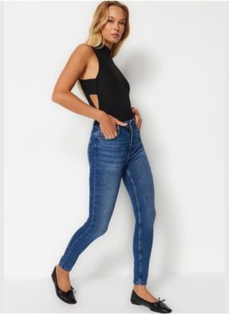 trendyol Blue More Sustainable High Waist Skinny Jeans TWOAW24JE00068  - Image 3