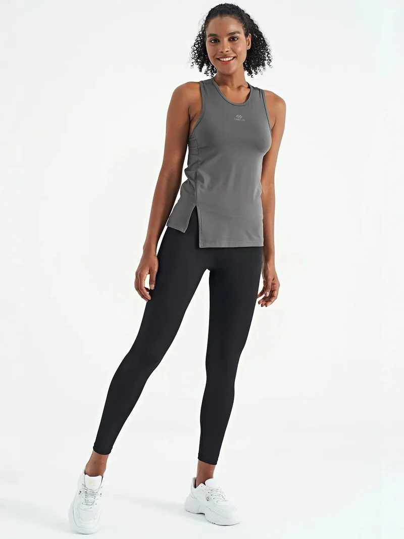 تومي لايف TOMMY Sleeveless Crew Neck Active Top