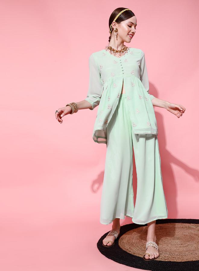 اندو ستريت طقم كورتا بالازو مطرز بالزهور باللون الأخضر مع تفاصيل خيوط من ستريت - Image 2