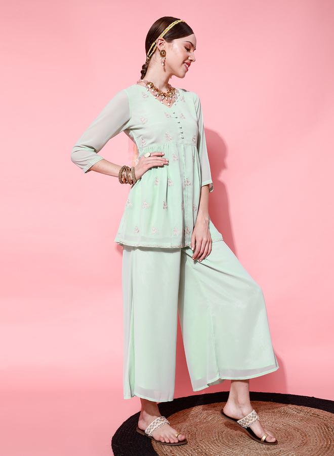 اندو ستريت طقم كورتا بالازو مطرز بالزهور باللون الأخضر مع تفاصيل خيوط من ستريت - Image 3