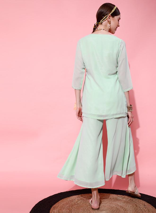 اندو ستريت طقم كورتا بالازو مطرز بالزهور باللون الأخضر مع تفاصيل خيوط من ستريت - Image 4