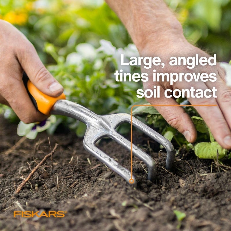 Fiskars محراث إيرغو للحفر، تهوية التربة، وإزالة الأعشاب الضارة، أداة حديقة ثقيلة الوزن مع ثقب للتعليق - Image 5