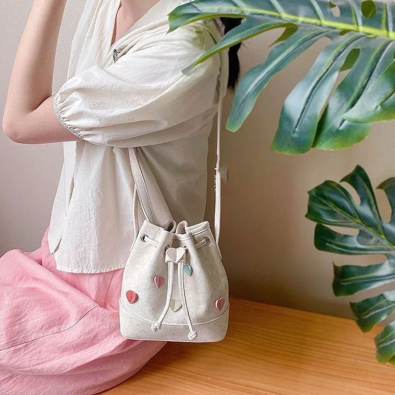 This Year'S Popular Summer Crossbody Bag For Women High-End Niche Design Heart Canvas Bucket Bag For Women - Image 2