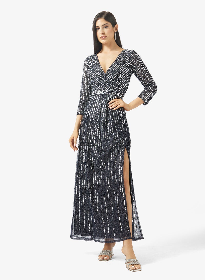 نمشي x فستان سهرة مطرز بالخرز بتصميم - - Image 1