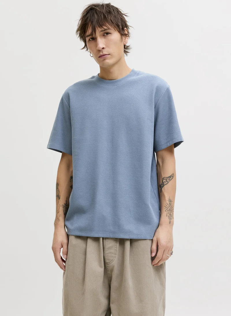 Essential Crew Neck T-Shirt