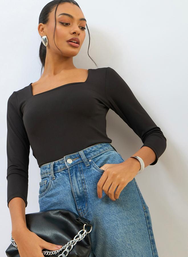 ساسافراس بلوزة قصيرة محبوكة بياقة مربعة سوداء من ساسافراس - Image 1