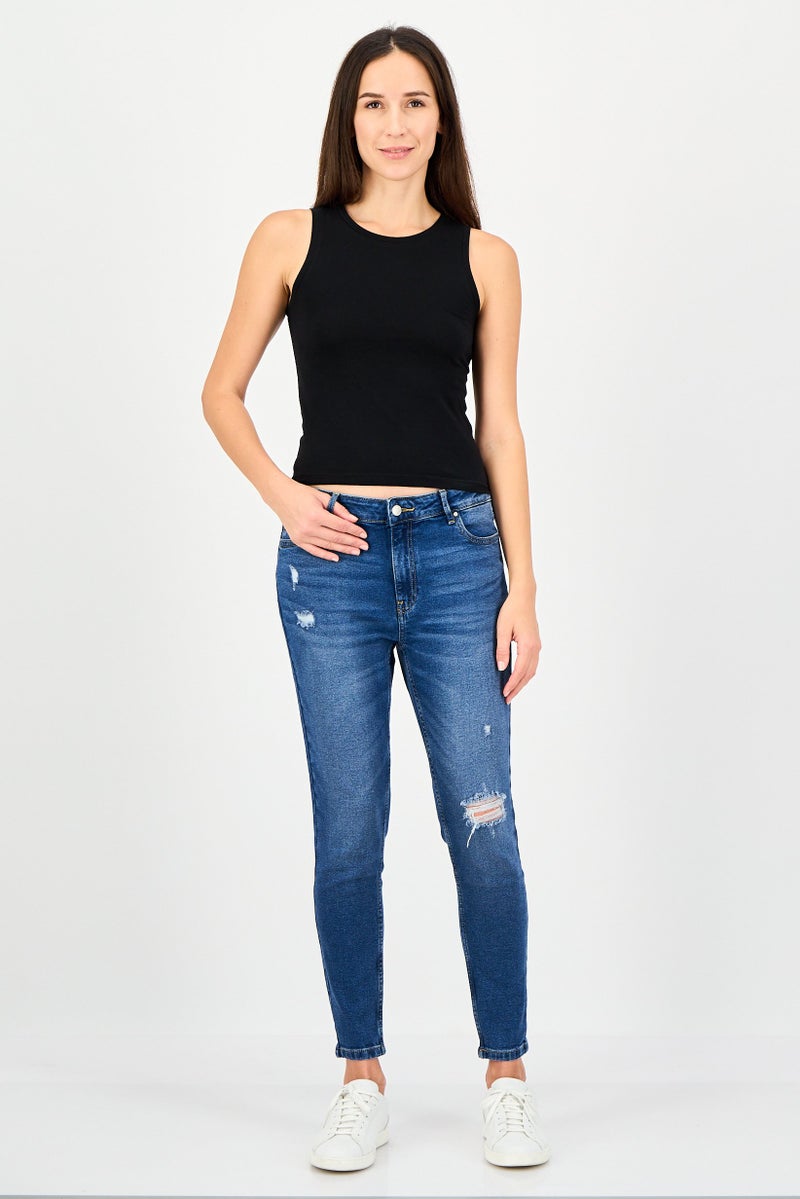 GAP Women Crew Neck Sleeveless Solid Tank Top, Black - Image 4