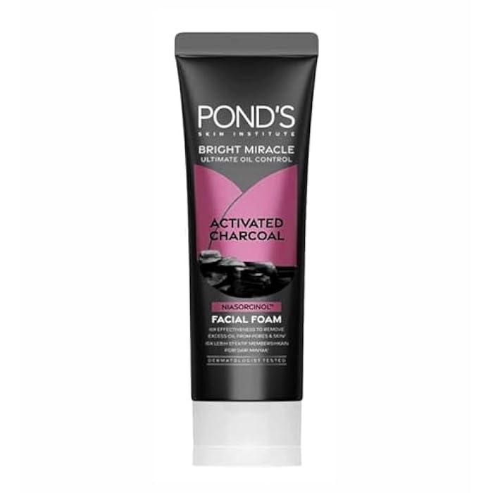 POND'S Pure White Deep Cleansing Brightening Facial Foam, 100g