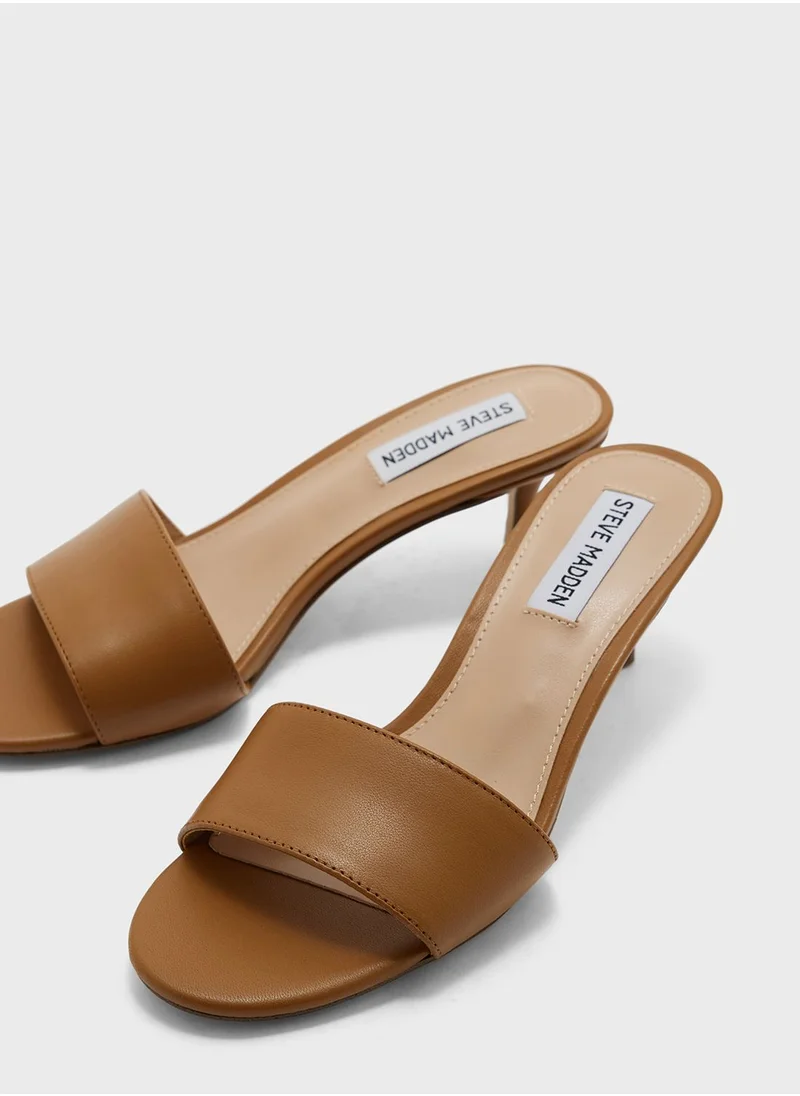 STEVE MADDEN Single Strap Mid Heel Sandals