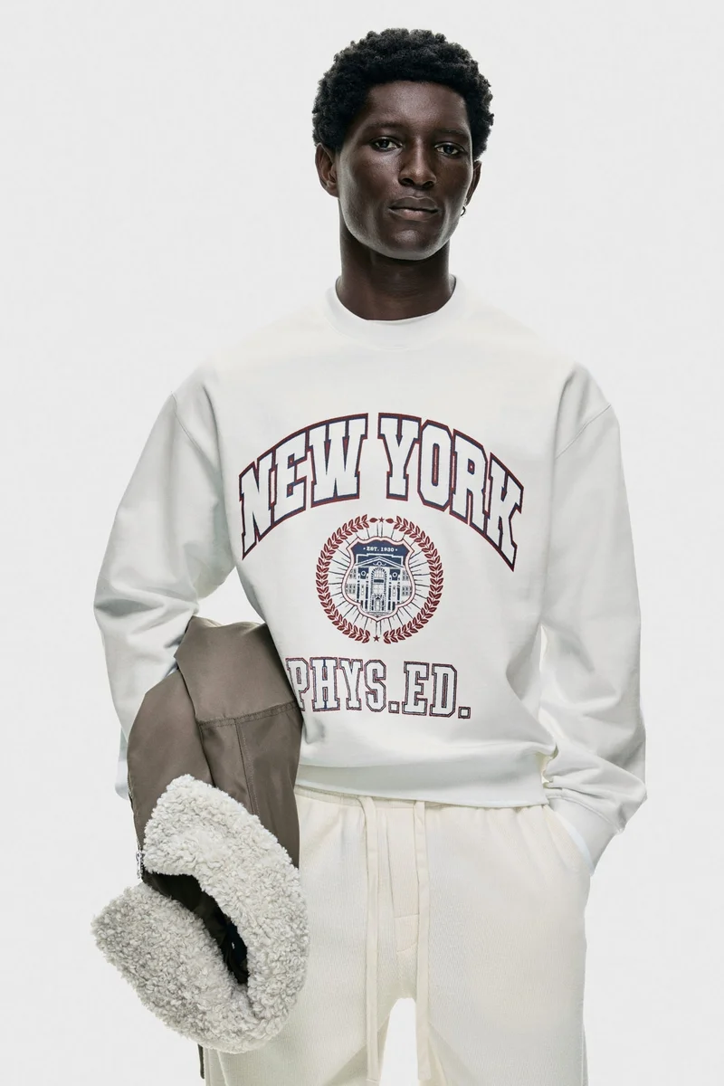 اتش اند ام سويت شيرت بقصّة واسعة