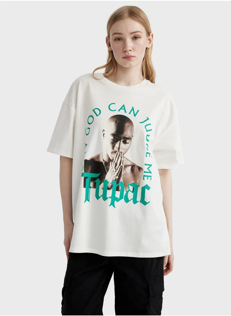 DeFacto Oversize Fit Tupac Shakur Licensed Crew Neck Print