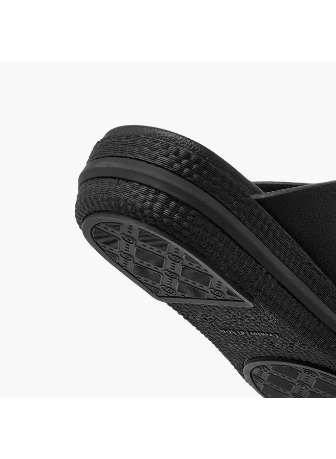 Le Confort Men Textured Slip On Cross-Strap Sandals
