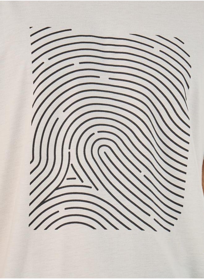 Styli Styli Graphic Print Round Neck T-Shirt and Pyjama Set  - Image 3