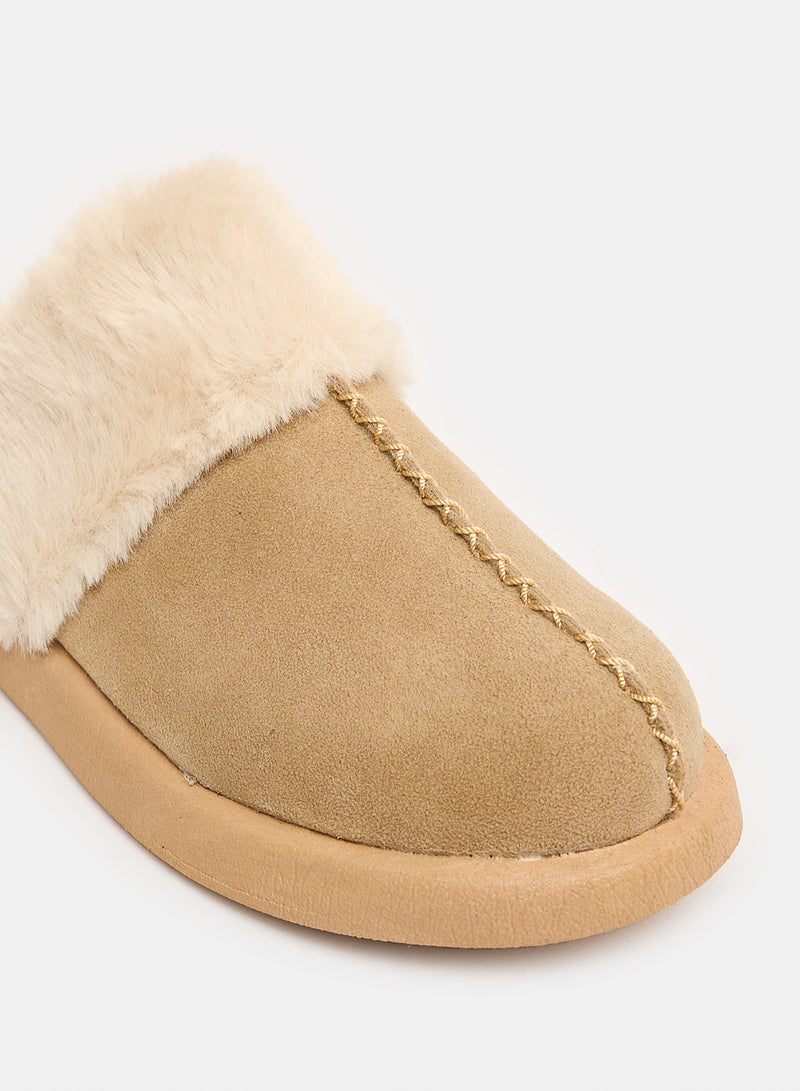 TGS Fluffy Chunky Fur Clogs - Image 4