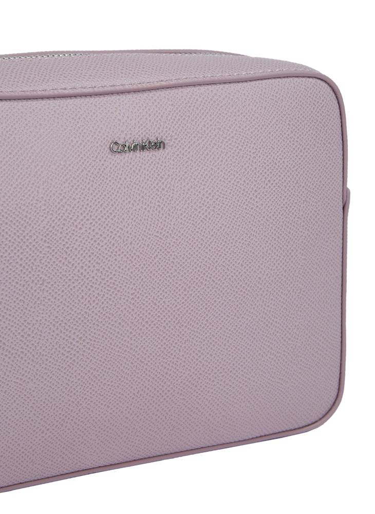 CALVIN KLEIN - Must Small Crossbody - Image 1