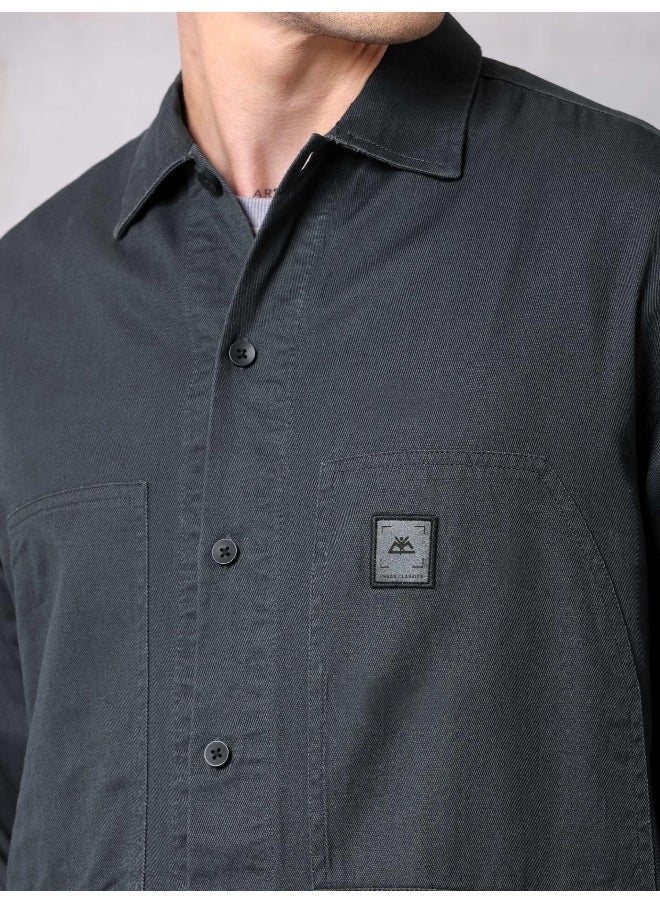Beyoung Dark Grey Solid Cotton Twill Shirt for Men  - Image 2