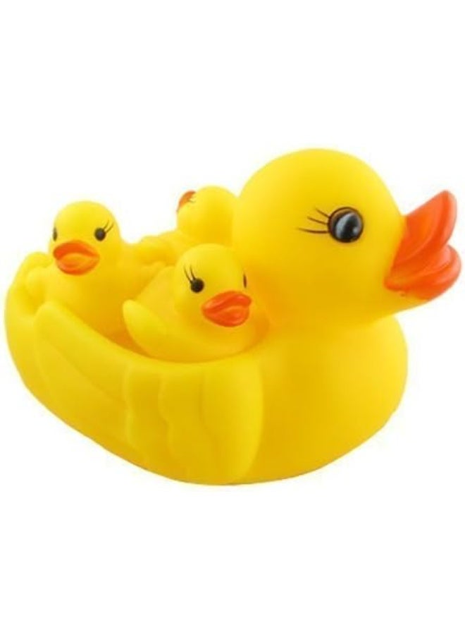 لعبة استحمام على شكل بطة صغيرة تعوم في الماء - Image 1