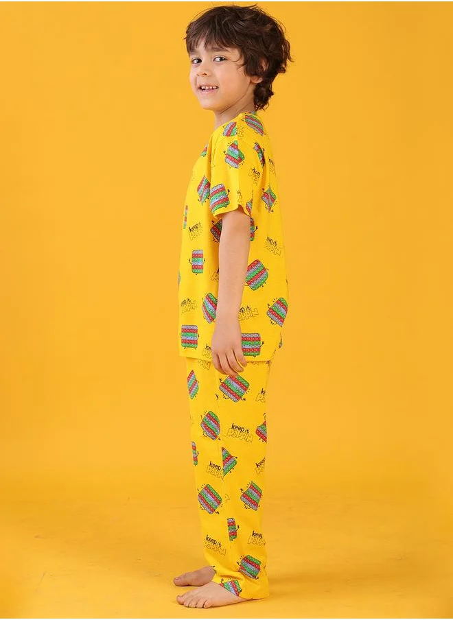انثريلو Anthrilo All-Over Print T-Shirt and Pyjama Set