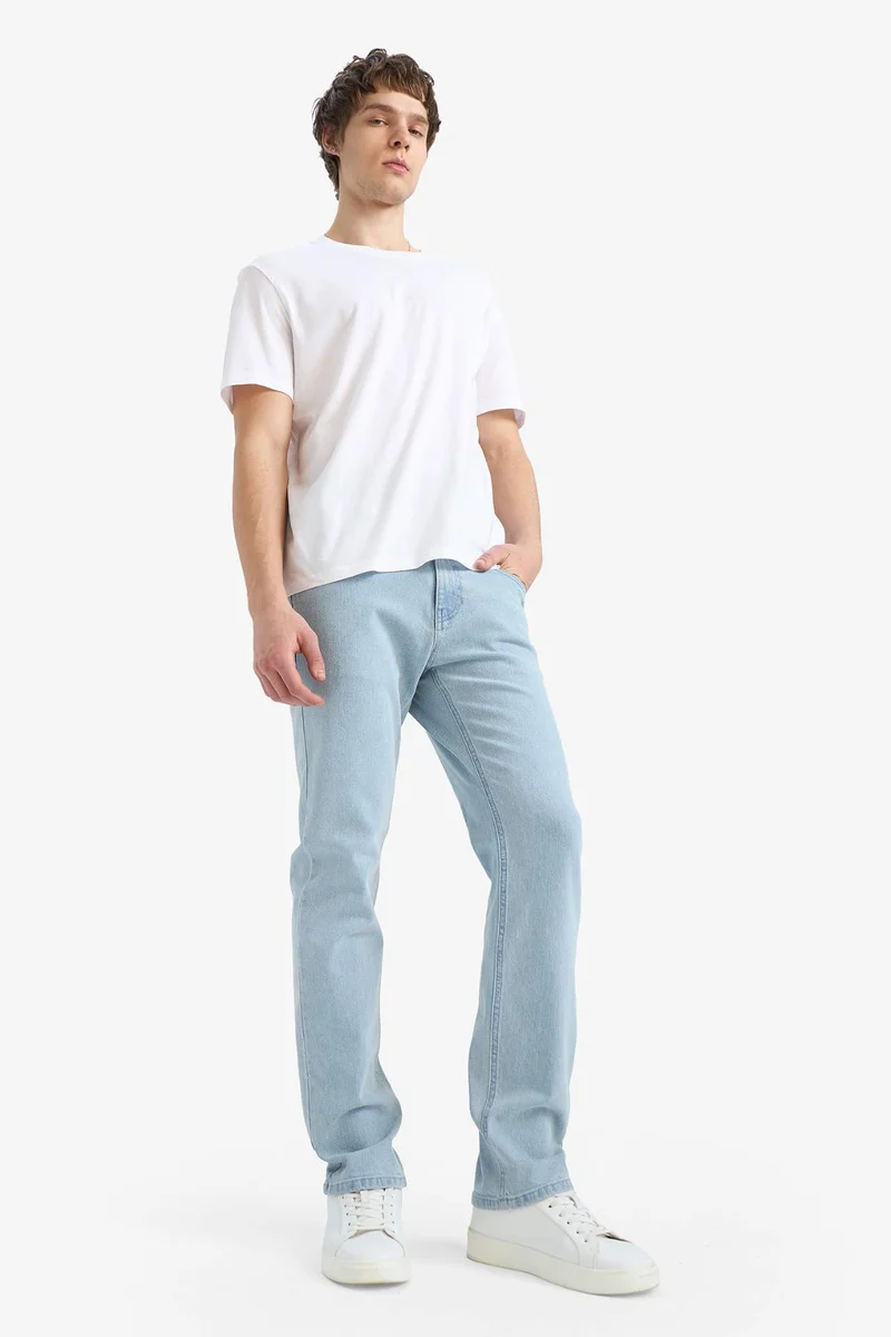 ديفاكتو Sergio Regular Fit Normal Waist Straight Leg Jeans