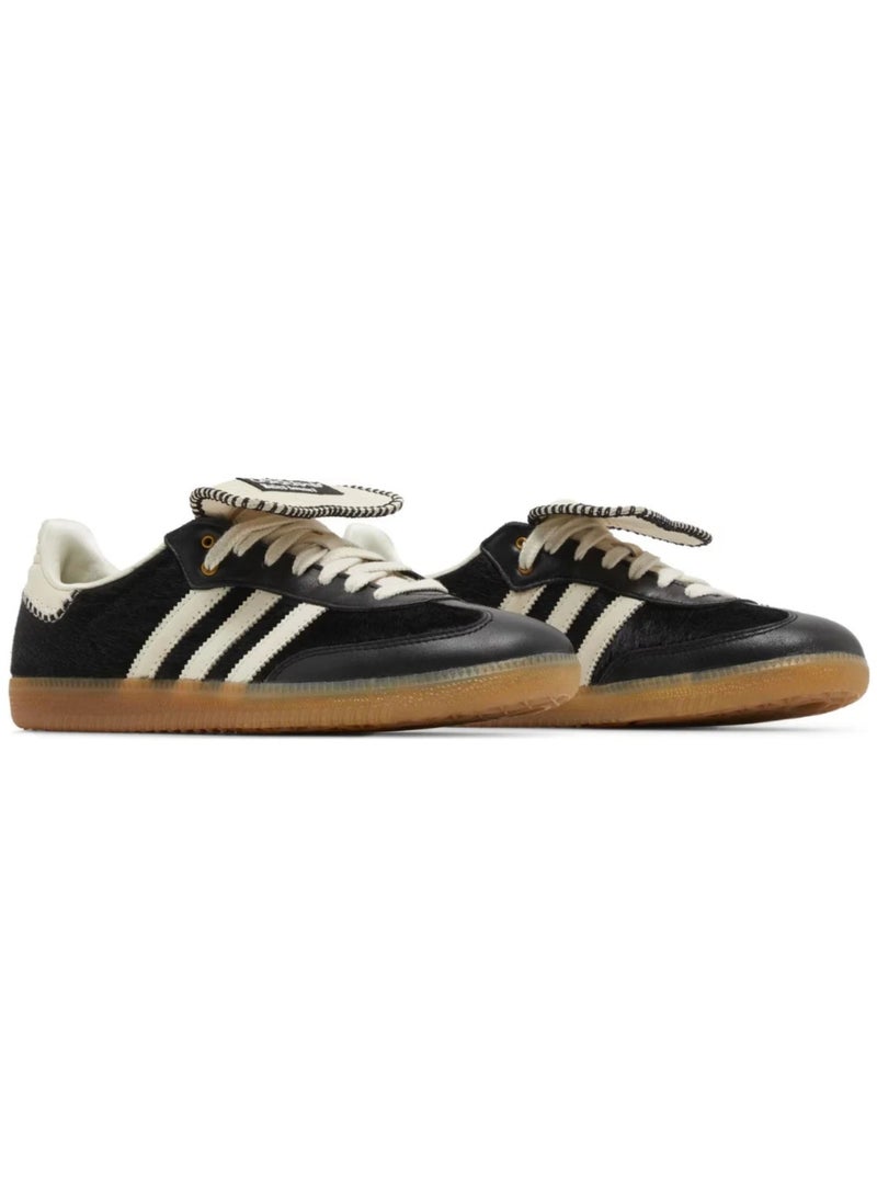 اديداس حذاء Adidas x Wales Bonner Samba Pony "Core Black" - خطوط جلدية باللون الكريمي، ونعل مطاطي لزج - Image 4