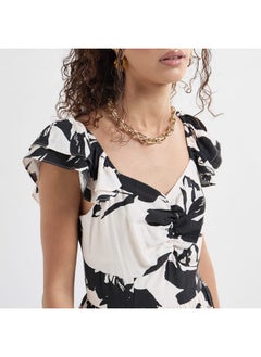 FAV Printed Maxi Dress with Sweetheart Neck and Ruffle Sleeves  - Image 4