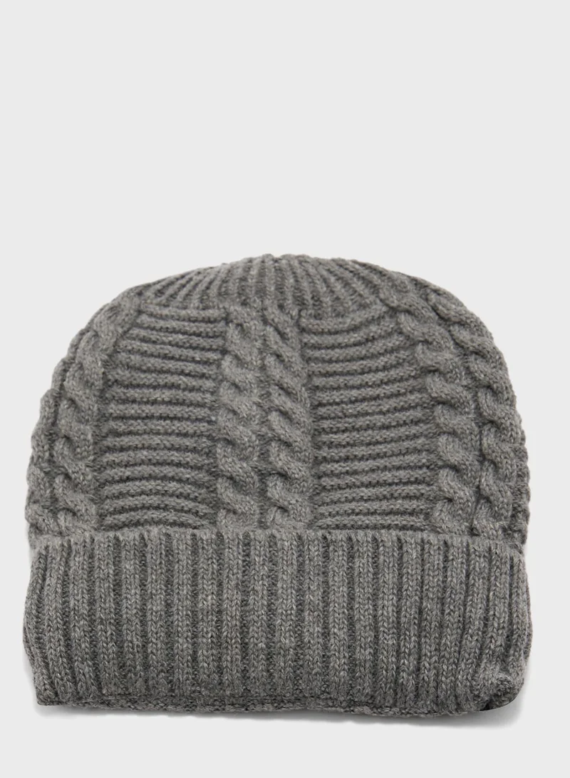 Robert Wood Cable Knit Winter Beanie
