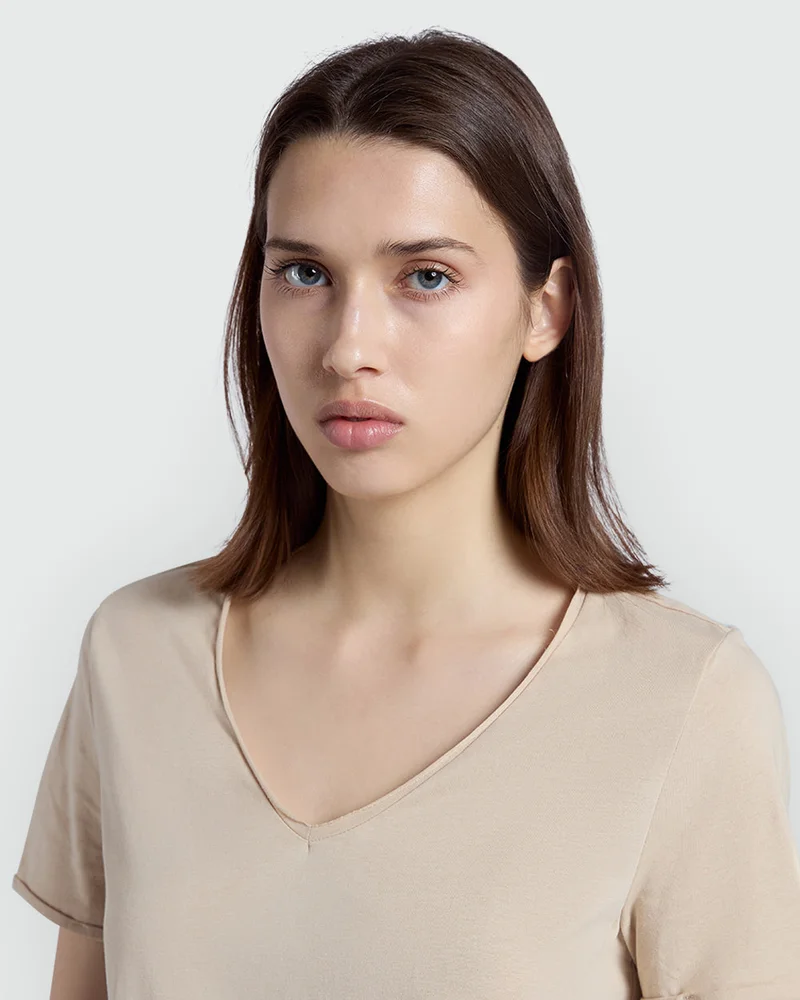 Ovs V-Neck Tee In Summer Sand